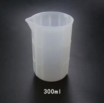 مكيال سيلكون 300 ملي